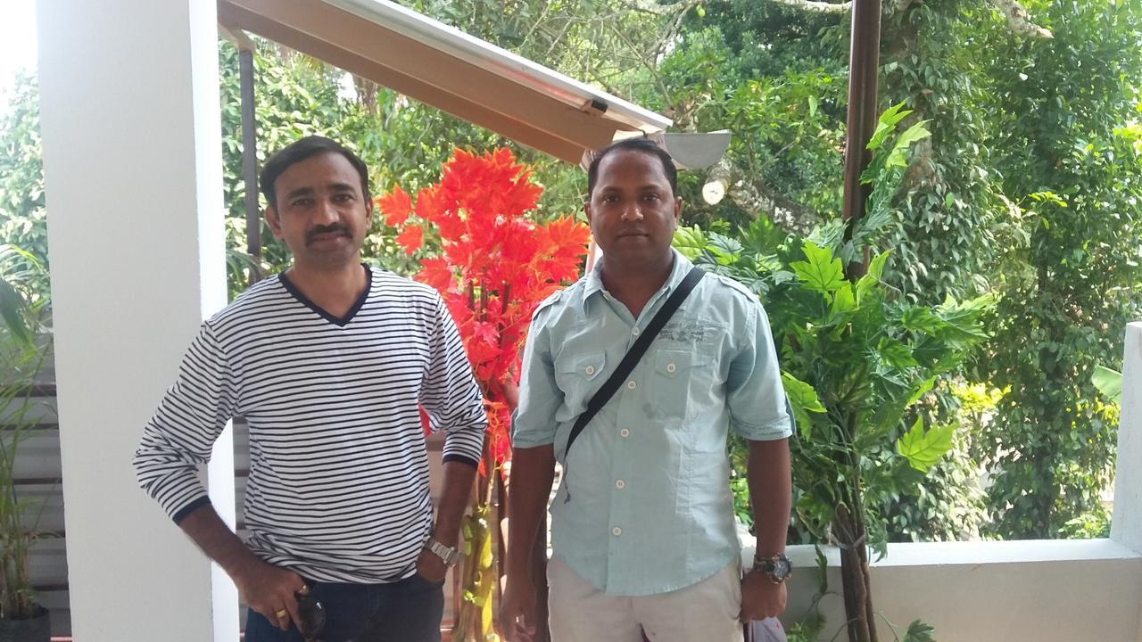 Quadriya Palace Thekkady Kültér fotó